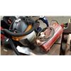 Image 1 : RIDGID SHOP VAC AND MOBILE AIR TANK