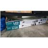 Image 1 : 2 INNOVA LED SHOP LIGHTS
