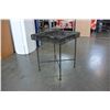 Image 2 : WIRE ENDTABLE