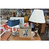 Image 1 : 2 TABLE LAMPS AND PAINTED PINE BOX
