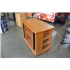 Image 2 : ROLLING OAK DESK AND PLASTIC 2 STEP