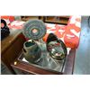 Image 2 : TRAY OF HOME DECOR