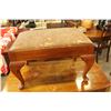 Image 2 : VINTAGE QUEEN ANNE FOOTSTOOL