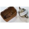 Image 2 : SMALL WOVEN BASKET METAL TEAPOT AND GLASS HOUSE