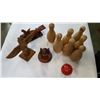 Image 2 : WOOD CARVINGS AND TOYS