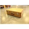 Image 2 : MCBRINE VINTAGE SUITCASE