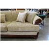 Image 2 : RACHLIN CLASSICS WOOD FRAMED SOFA