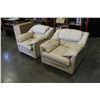 Image 2 : PAIR OF LEATHER ARM CHAIRS