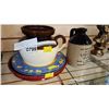 Image 2 : VINTAGE ROSEVILLE POTTERY JUG CONTAINER AND PLATE AND FITZ AND FLOYD ROOSTER PLATE