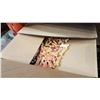 Image 2 : BOX OF 25LB SNACK VARIETY DOG BISCUITS