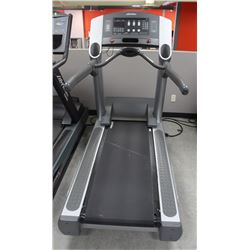 LIFE FITNESS 95TI TREADMILL