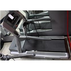 LIFE FITNESS 95TI TREADMILL