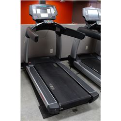 LIFE FITNESS 95T TREADMILL WITH FLEXDECK