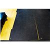 Image 1 : RUBBER FLOOR MAT 298" X 40"