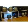 Image 1 : LOT OF 10 RESIST BALLS WITH RACK