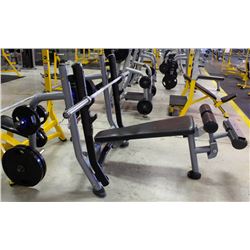 MATRIX INCLINE BENCH PRESS WITH BAR AND