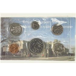 1977  CANADA (PF LIKE) SET
