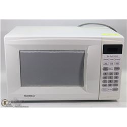 GOLD STAR WHITE MICROWAVE