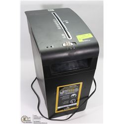 FELLOWES PAPER SHREDDER, MODEL #OS9CS