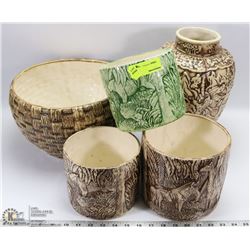 COLLECTION OF POTTERY