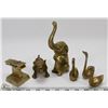 Image 1 : 5 VINTAGE BRASS COLLECTIBLES - BULLDOG, ELEPHANT &