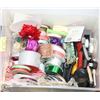 Image 1 : BOX WITH CRAFT SUPPLIES AND RIBBON INCL HOLEPUNCH