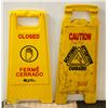 Image 1 : LOT WITH WET FLOOR SIGN AND CLOSED SIGN