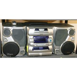 VENTURER 5 DISC MINI HI FI SYSTEM X-BASS W/REMOTE