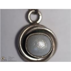 STERLING SILVER PEARL PENDANT WITH CORD (3.6G)