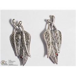 STERLING SILVER GARNET EARRINGS (APPROX. 11G)