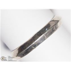 STERLING SILVER BANGLE (APPROX. 17.6G)