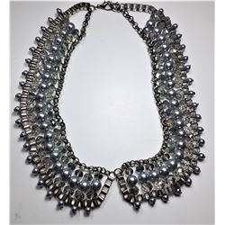 13 )PEARL CRYSTAL & CHAIN COLLAR