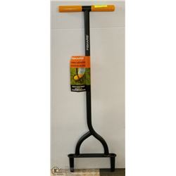 NEW FISKARS CORING AERATOR