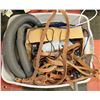 Image 1 : TOTE OF ELECTRICAL CORDS AND SHOP VAC HOSE