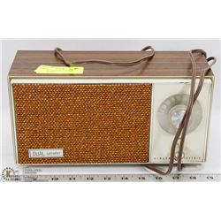VINTAGE GENERAL ELECTRIC AM/FM RADIO