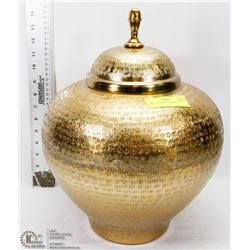 LARGE DECORATIVE URN & LID.