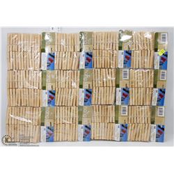 LARGE LOT OF CLOTHES PINS