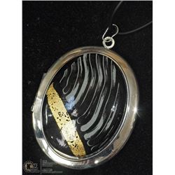 FASHION LOCKET WITH CORD