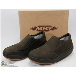 MBT SIZE 9 LOAFERS
