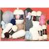 Image 1 : 2 ESTATE FLATS OF YARN / WOOL, SOME INCOMPLETE