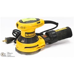 DEWALT VARIABLE SPEED RANDOM ORBITAL SANDER