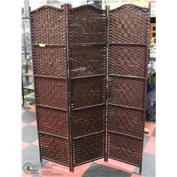LOT OF 3 WICKER CHERRY TONE ROOM DIVIDERS.