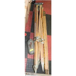 VINTAGE TRANSIT WOOD TRIPOD SURVEYOR STICK