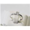 Image 2 : 9) 14KT WHITE GOLD DIAMOND RING SIZE 6