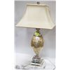 Image 1 : VINTAGE ESTATE TABLE LAMP
