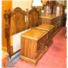 Image 1 : QUEEN SIZE BEDROOM SUITE INCL CHEST OF DRAWERS,