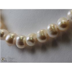 41) ST. SILVER CLASP FRESHWATER PEARL NECKLACE