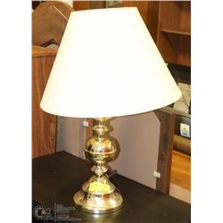 ESTATE LAMP