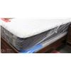 Image 1 : QUEEN SIZE SEALY MATTRESS WITH BOXSPRING