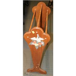 SOLID WOOD HANDPAINTED TOWEL RACK